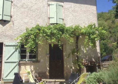 Maison dans le Bpurg de Larnagol