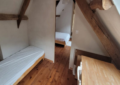 Lezardiere-petite-chambre-sous-toit
